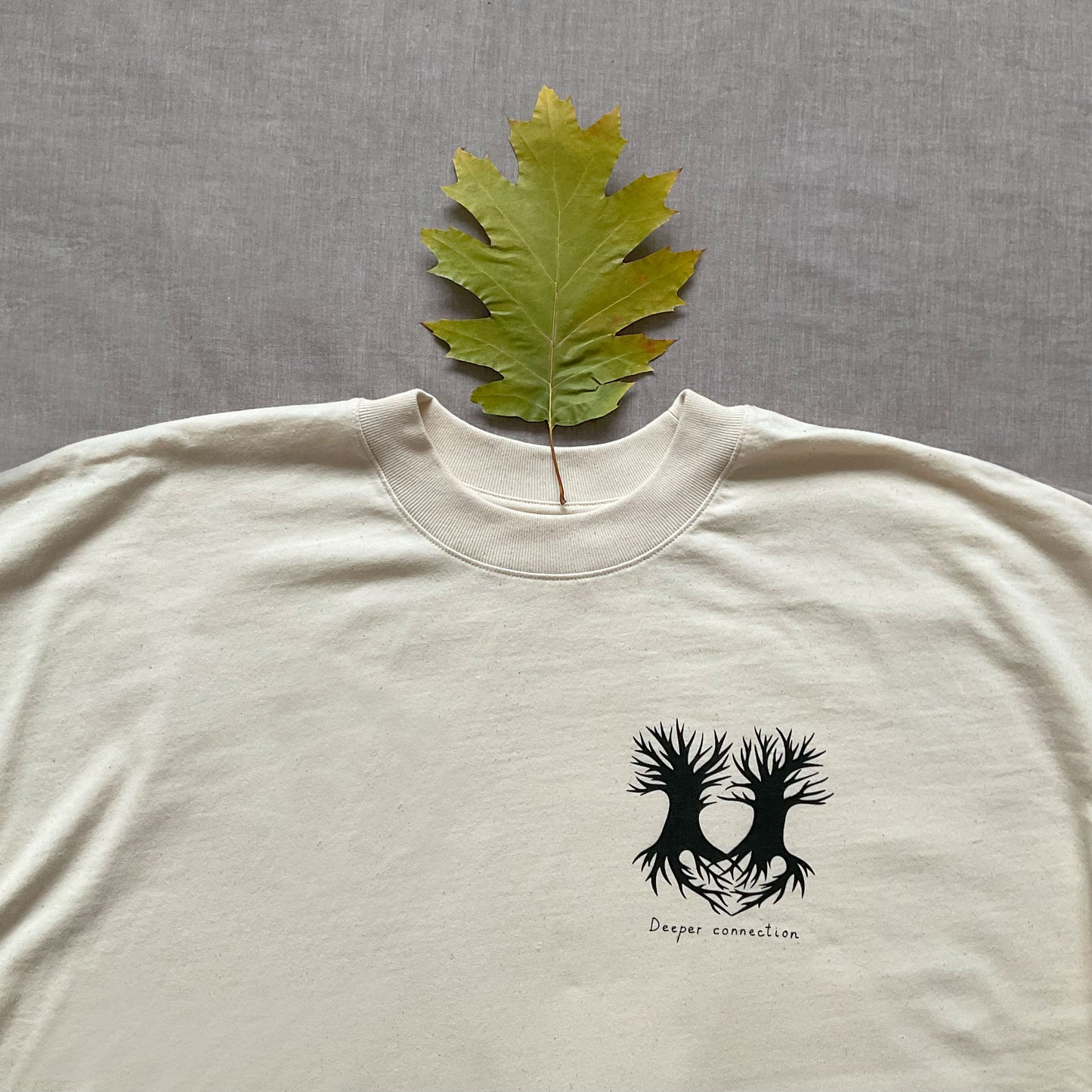 "Deeper connection" - Relaxed fit T-shirt